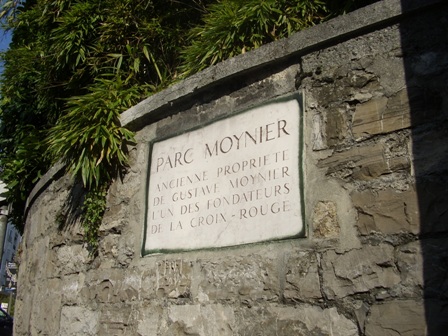 Plaque à l'entrée de la maison Moynier