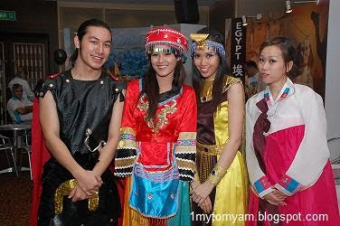 Taiwan Traditional Costume