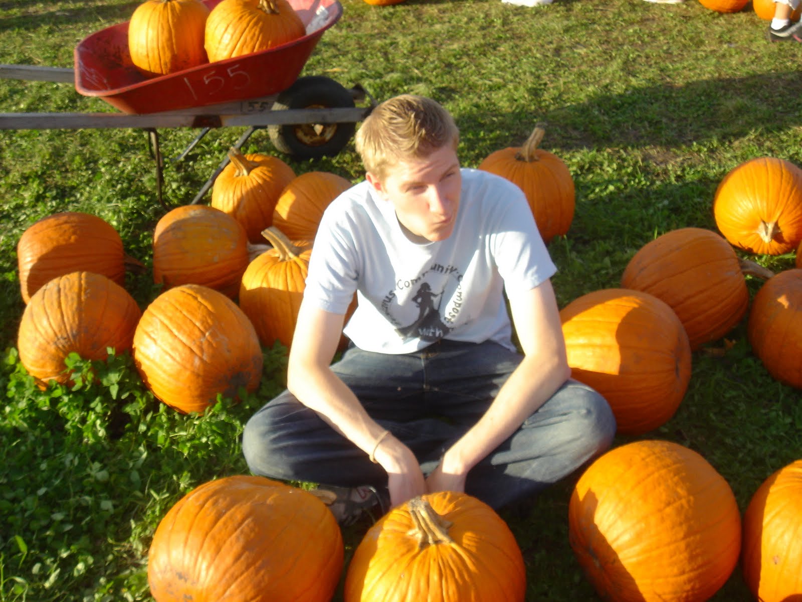 [David+in+Pumpkins.JPG]