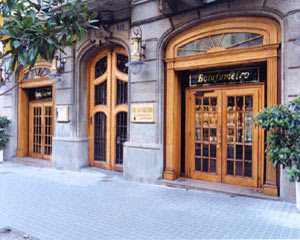 Barcelona restaurant Botafumeiro outside