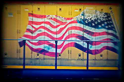 GRAFFITI Graphics, Graffiti Street Art, Graffiti waving American flag graphics