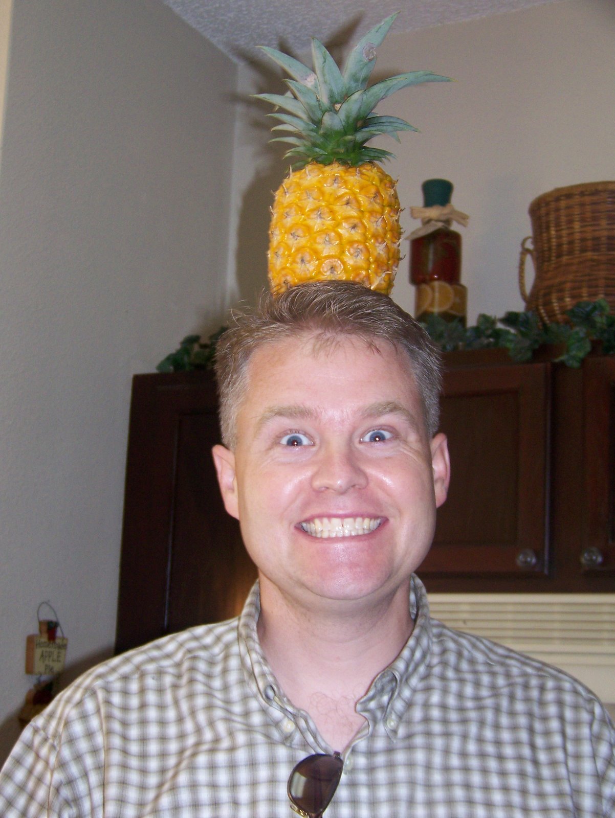[Pineapple+hat.jpg]