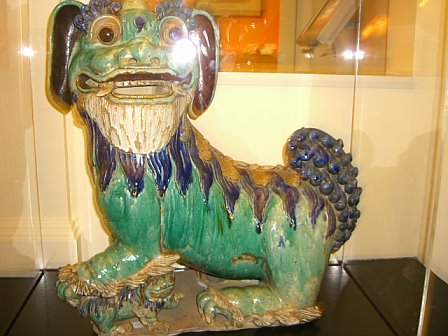 Peranakan hse-Lion dog