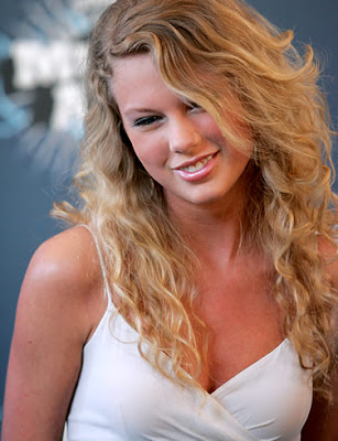 taylor swift no makeup on. Taylor Swift Without Makeup