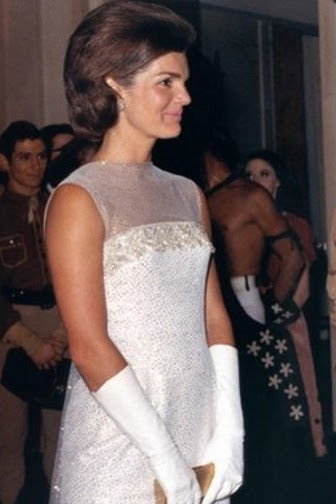 Curvalicious Inspiration Jackie O Never Had A Bad Fashion Day And Took Photo Which Is Why 15 Years After Her She Still Referred To As One Of The Most