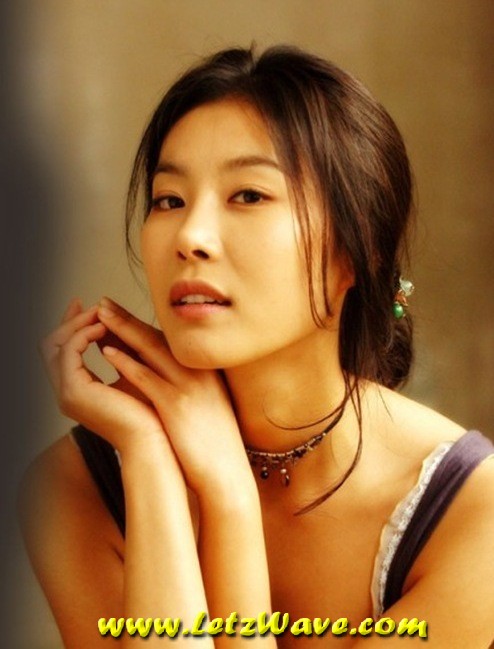 Hi Lee Vaughn, wife of South Ko...