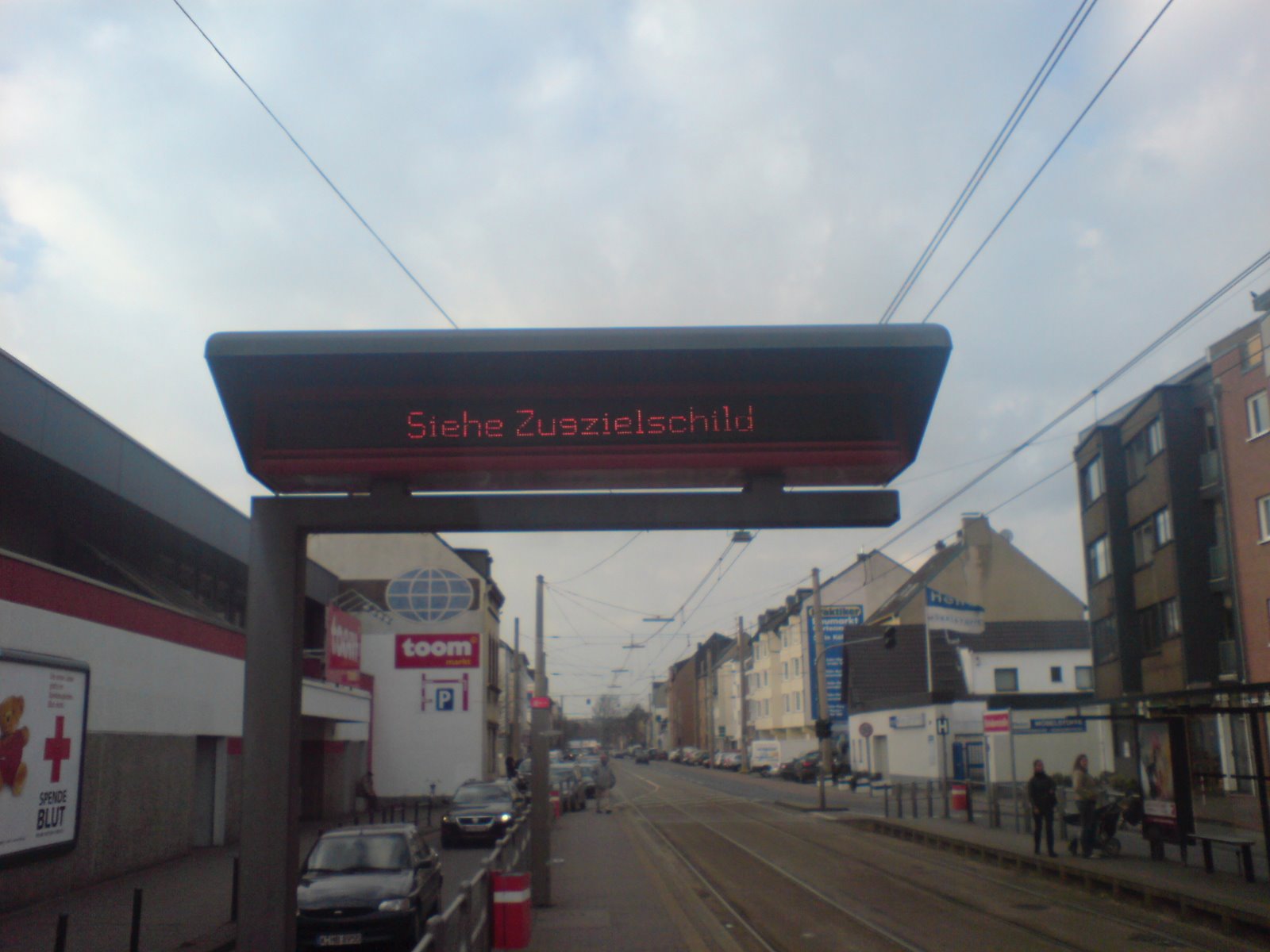[Zugzielschild.JPG]