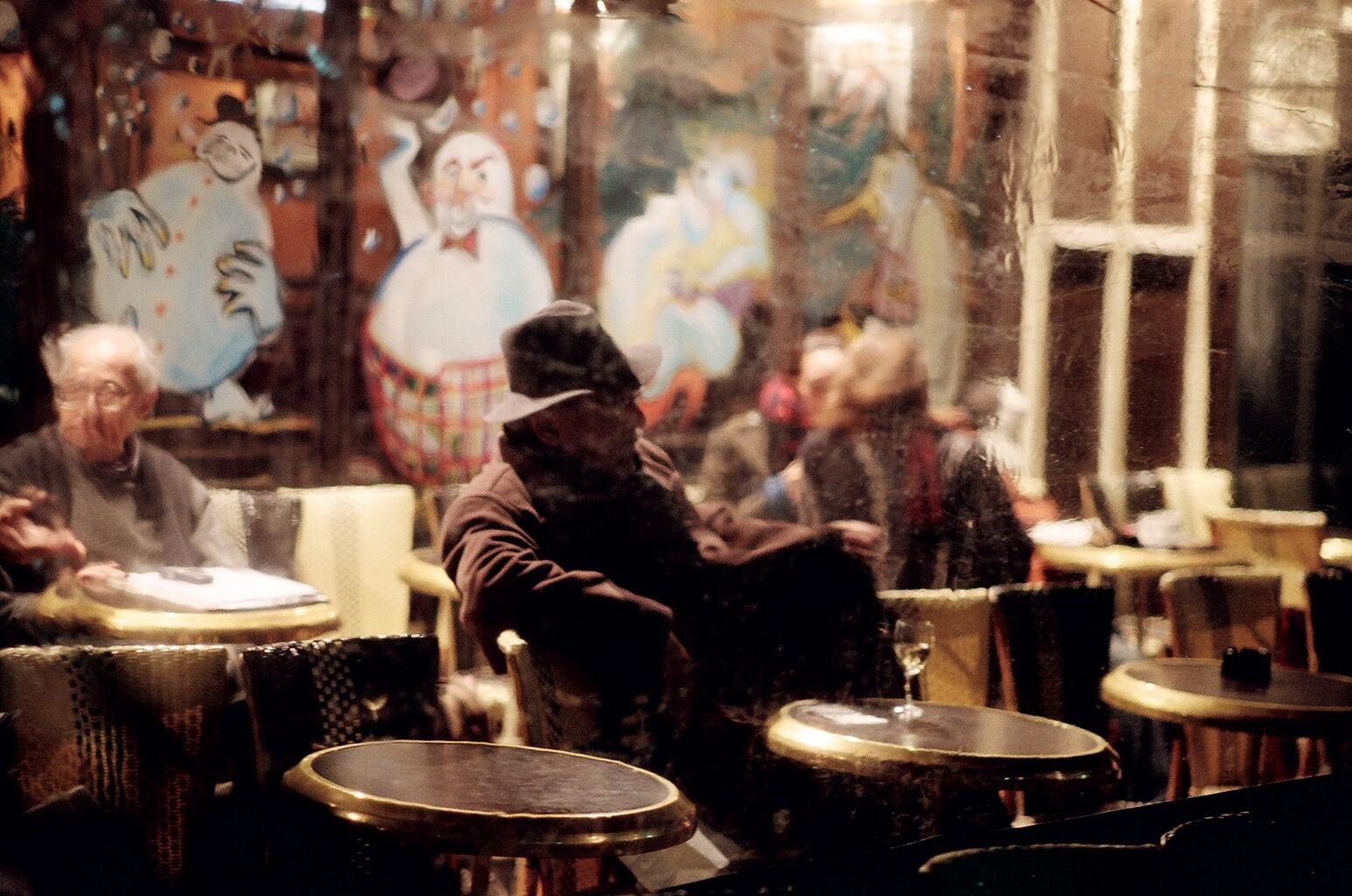 [Bistrot+no+Marais.JPG]