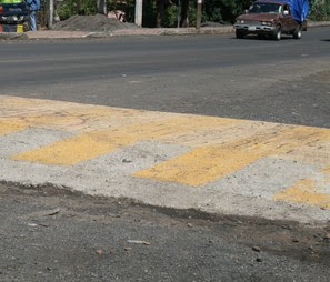 Pasar un tope (reductor de velocidad o policia acostado) Tope+alto