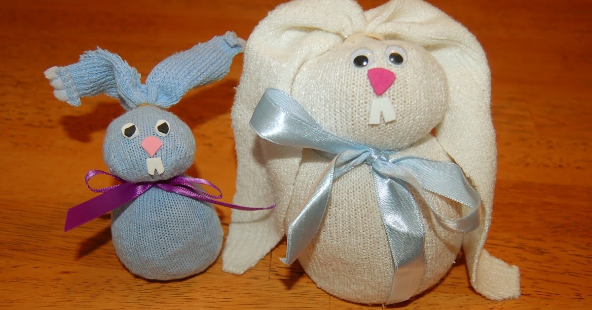 Columbus Multiple Moms Sock Bunny Easter Craft