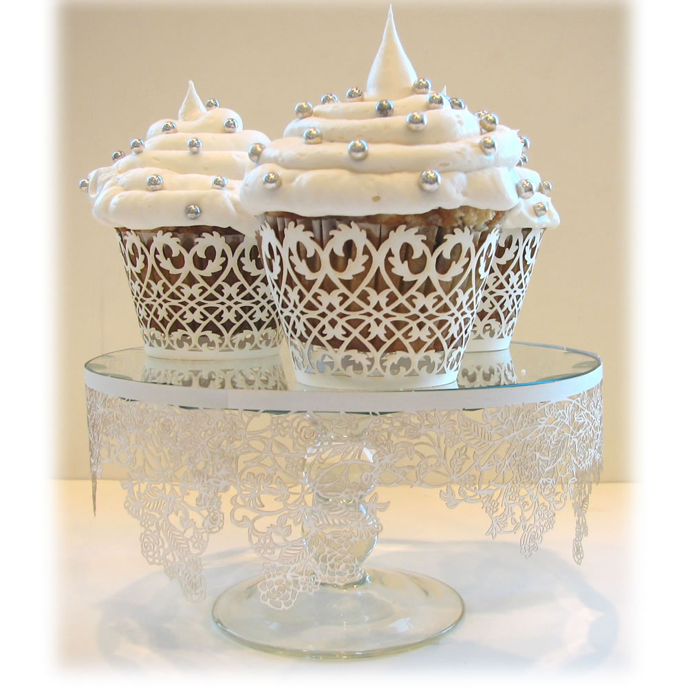 [cupcake-wrapper-white-filigree1.jpg]
