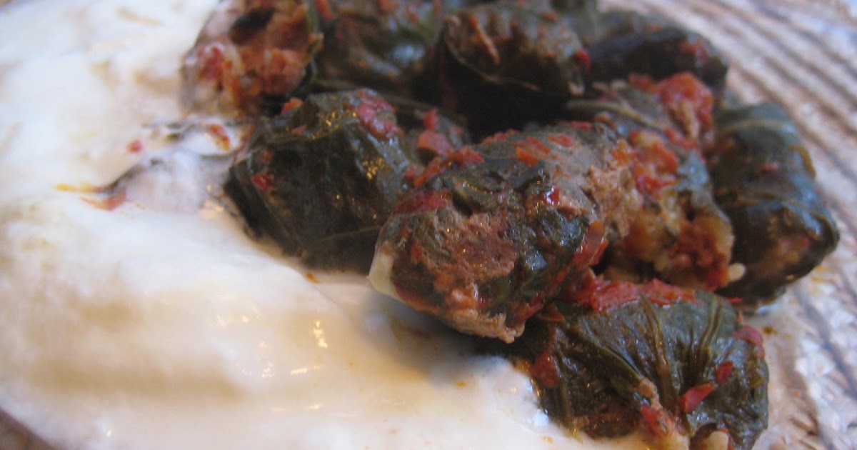 ARMUTUN SAPI Etli Karalahana Dolması