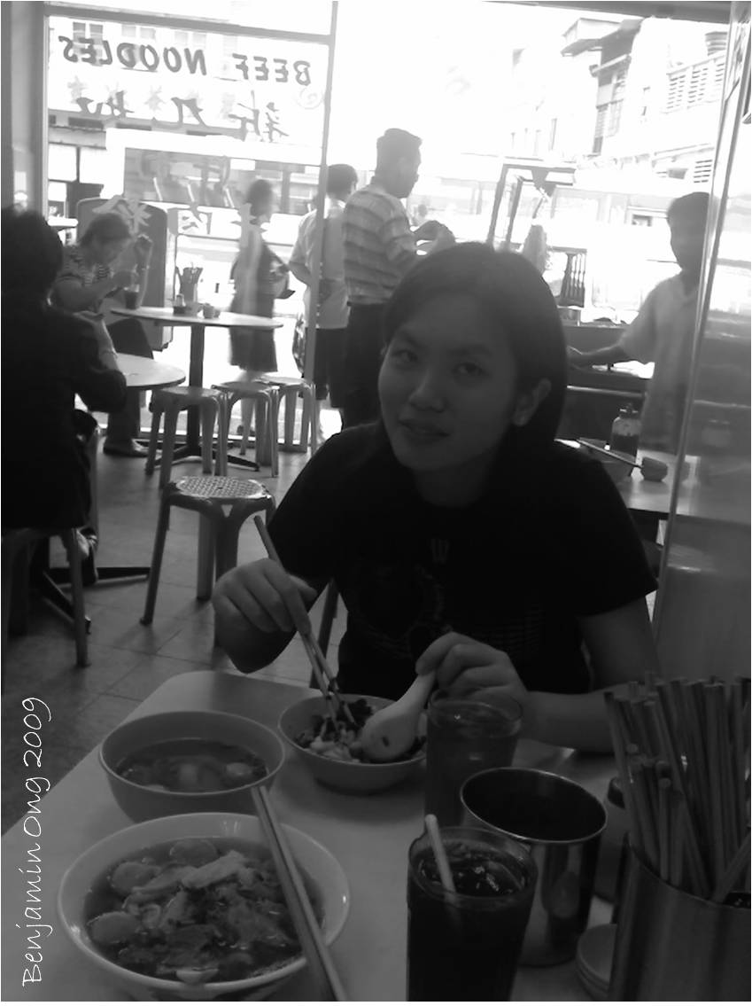 [aiwei+beef+noodle.jpg]