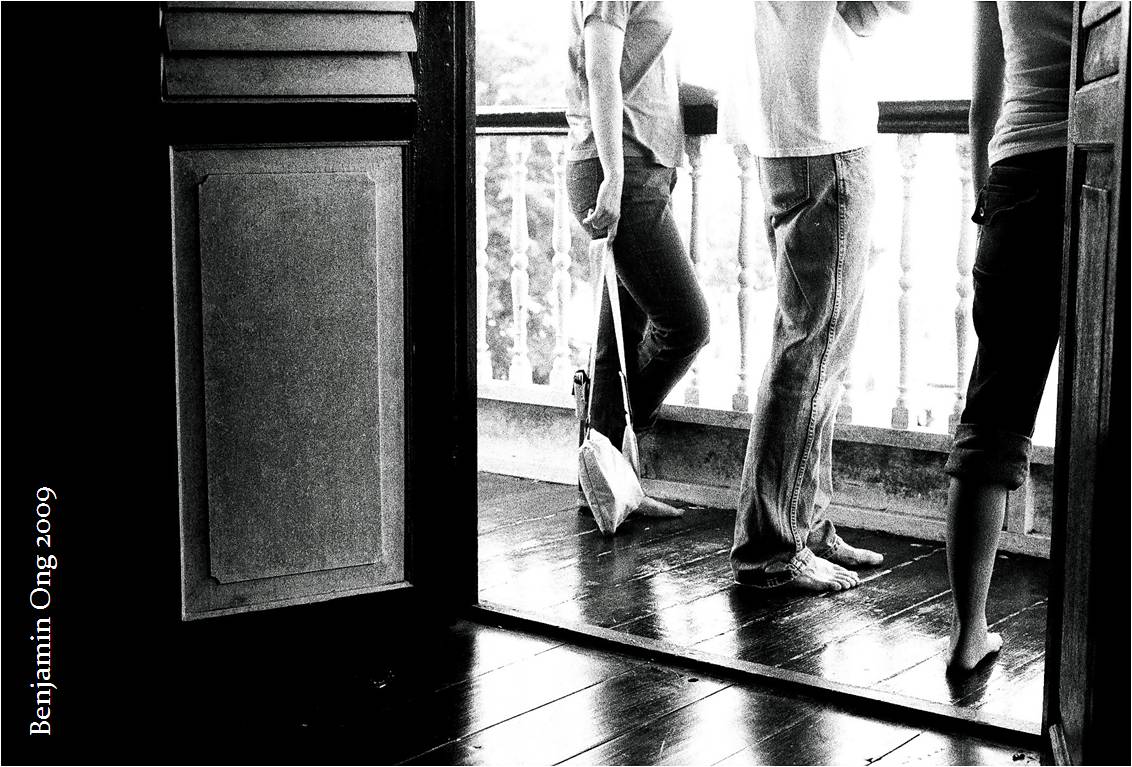 [03+balcony.jpg]