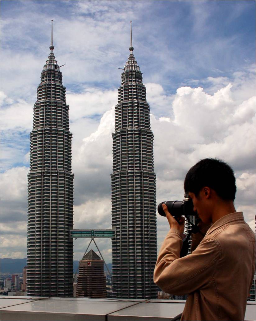[03+traders+view+8x10.jpg]