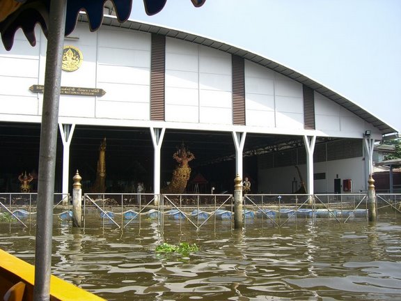 [RoyalBarge.jpg]