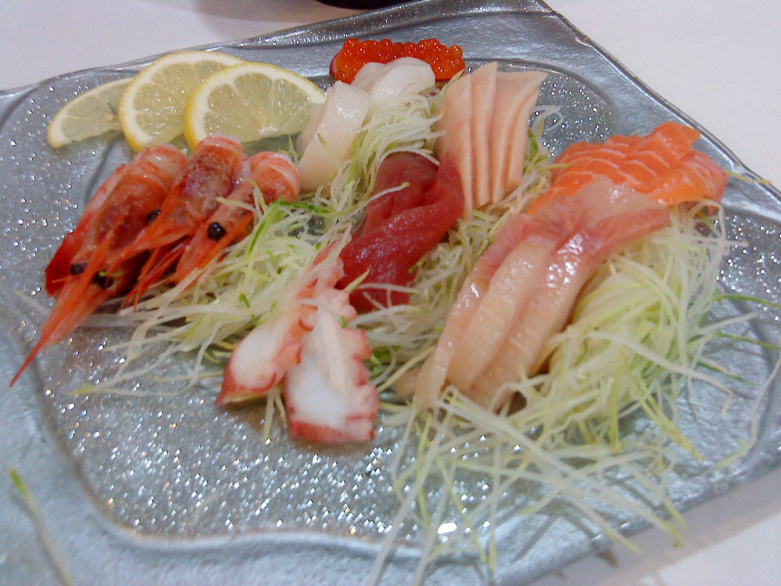 [sashimi+combo.JPG]