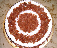 CHOCOLATE FLAKE CHEESE CAKE