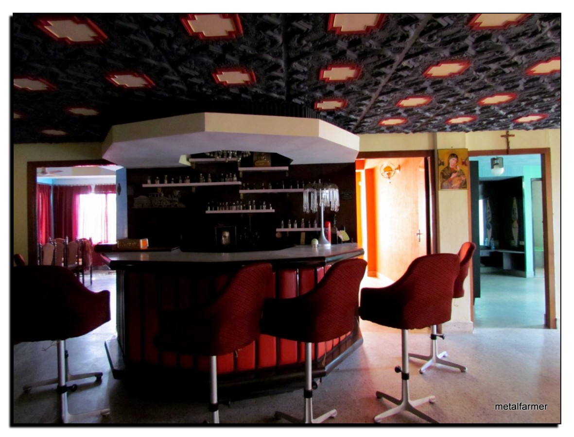 Pritham D'Souza Photography: Indoor Photography without flash using