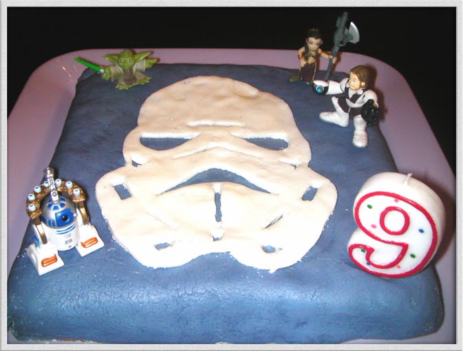 La Grenouille A Grosse Bouche: GATEAU D’ANNIVERSAIRE STAR WARS
