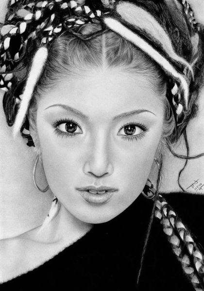 Amazing Art: Beautiful Pencil Drawings of Women