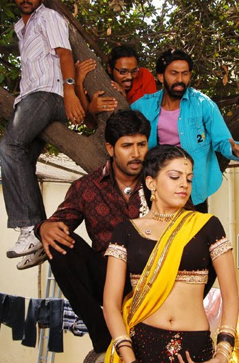 [gopigopikagodavari_HOT_SONG.jpg]