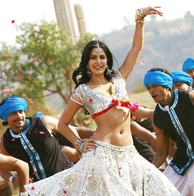 Sexy katrina kaif was offered an amount of Rs3 Crores per two hours of 