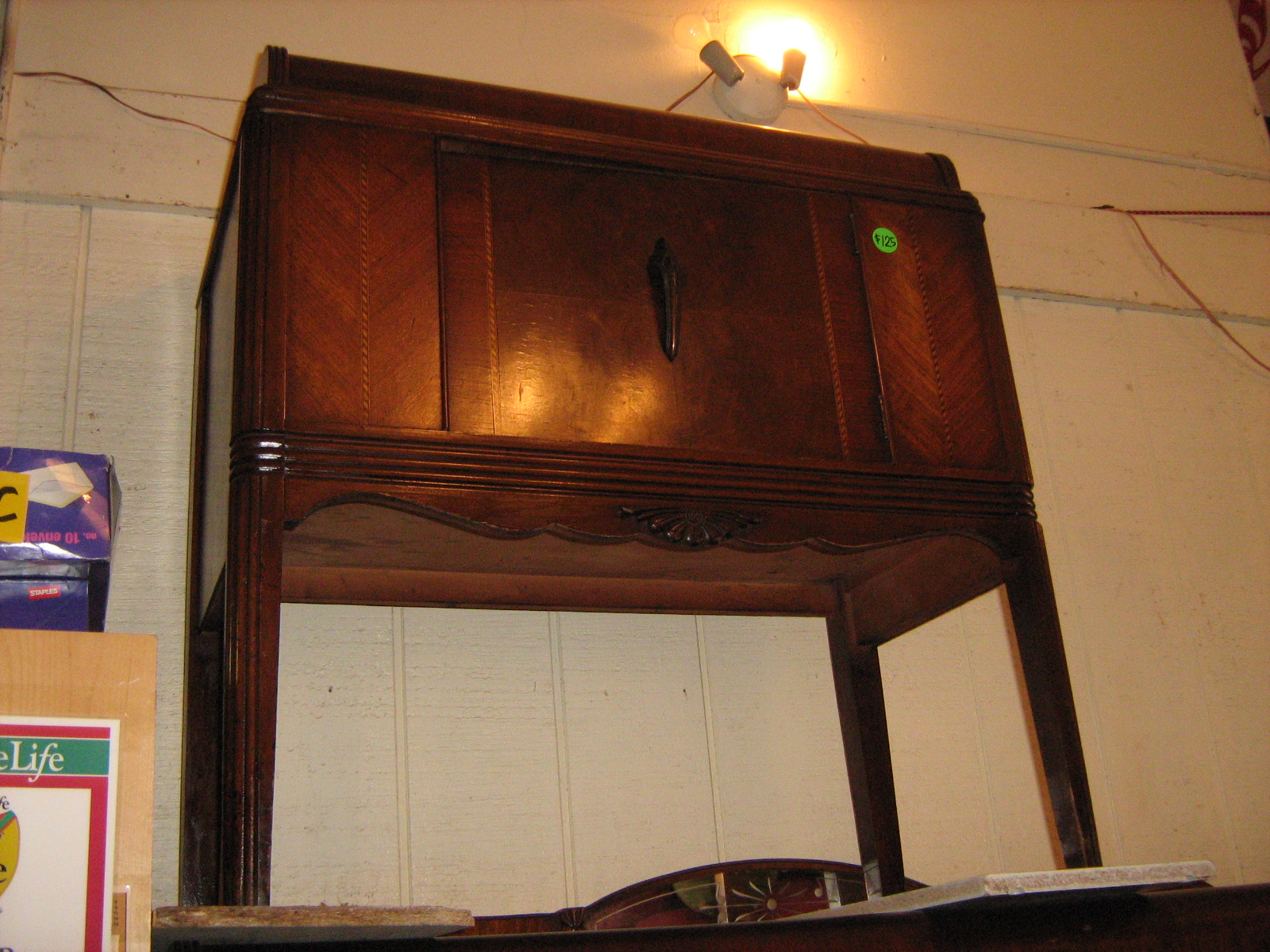 [DiningSet+Waterfall.JPG]