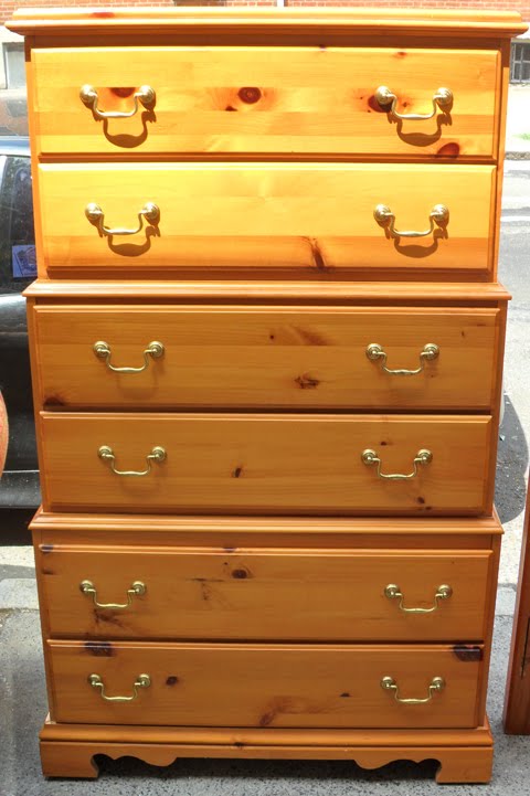 Uhuru Furniture Collectibles Pine Queen Bedroom Set Sold