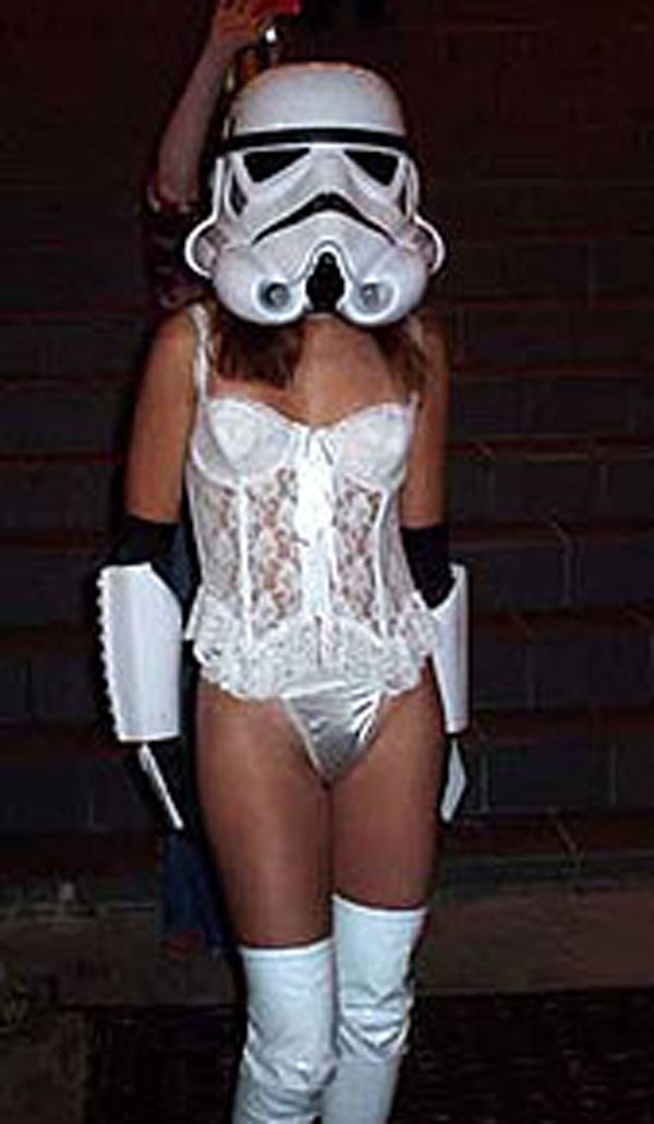 Vuestro personaje favorito de Star Wars Stormtrooper+bikini+babe14