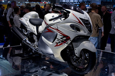 World's Fastest Motorcycle picture, World's Fastest Motorcycle images, World's Fastest Bike photo, Suzuki Hayabusa picture 2010, Suzuki Hayabusa pictures, Suzuki Hayabusa photo, Suzuki Hayabusa images,Suzuki Hayabusa pic