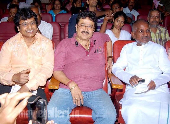http://3.bp.blogspot.com/_kLvzpyZm7zM/S9Z-XBfaIZI/AAAAAAAAKls/BW2MUhVn22Y/s1600/Ilayaraja-thirukkural-songs-launch-stills-10.jpg