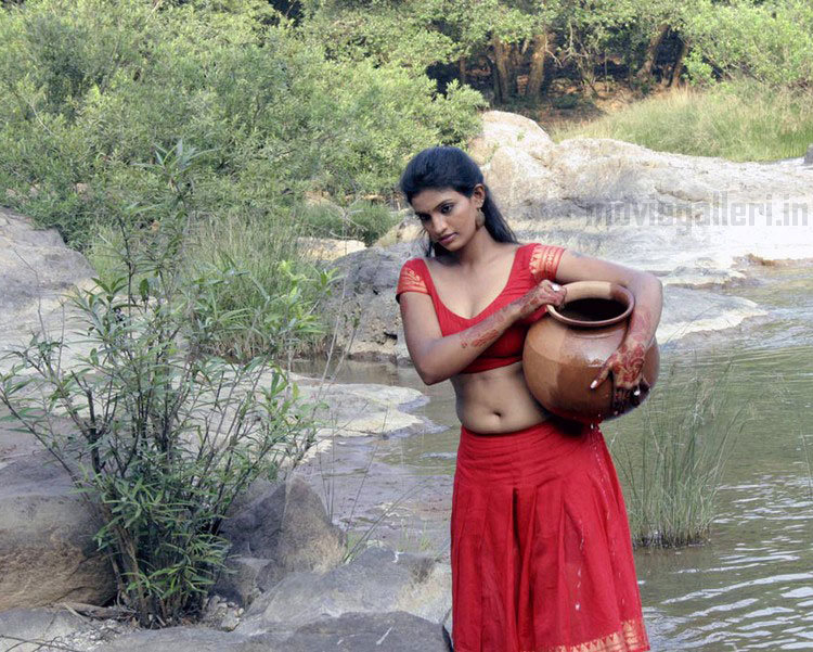 Deva Leelai Stills