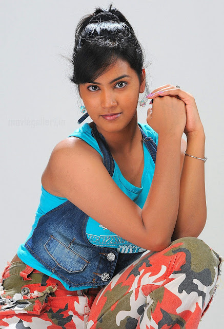 Telugu TV Actress Harika Photo Shoot Stills | New Movie ...