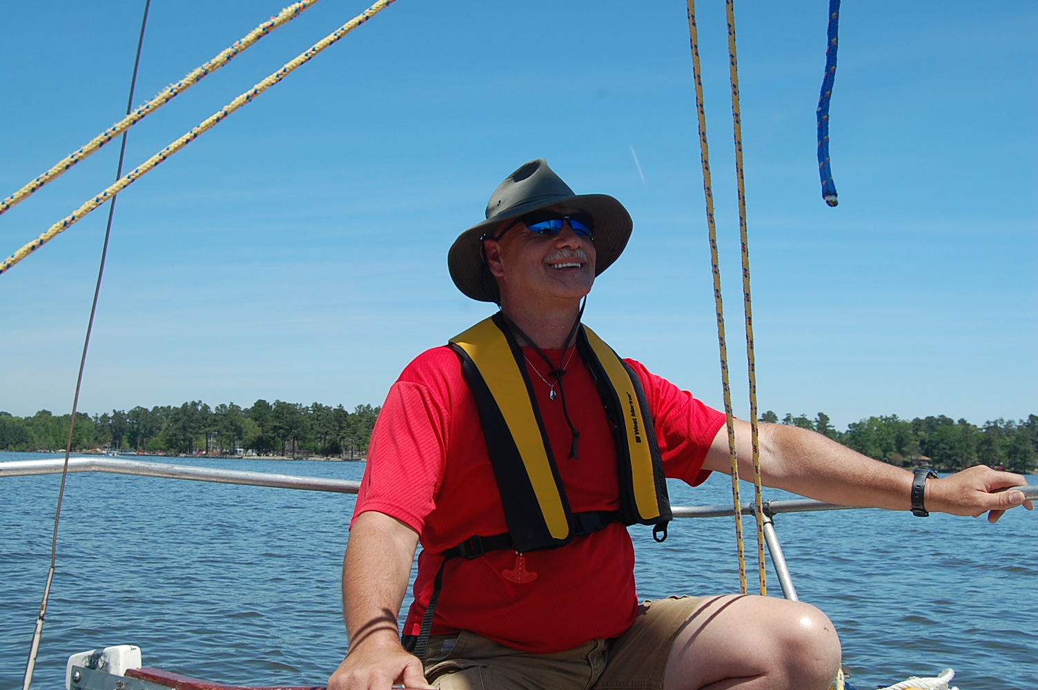 [Wilson+at+helm+2.JPG]