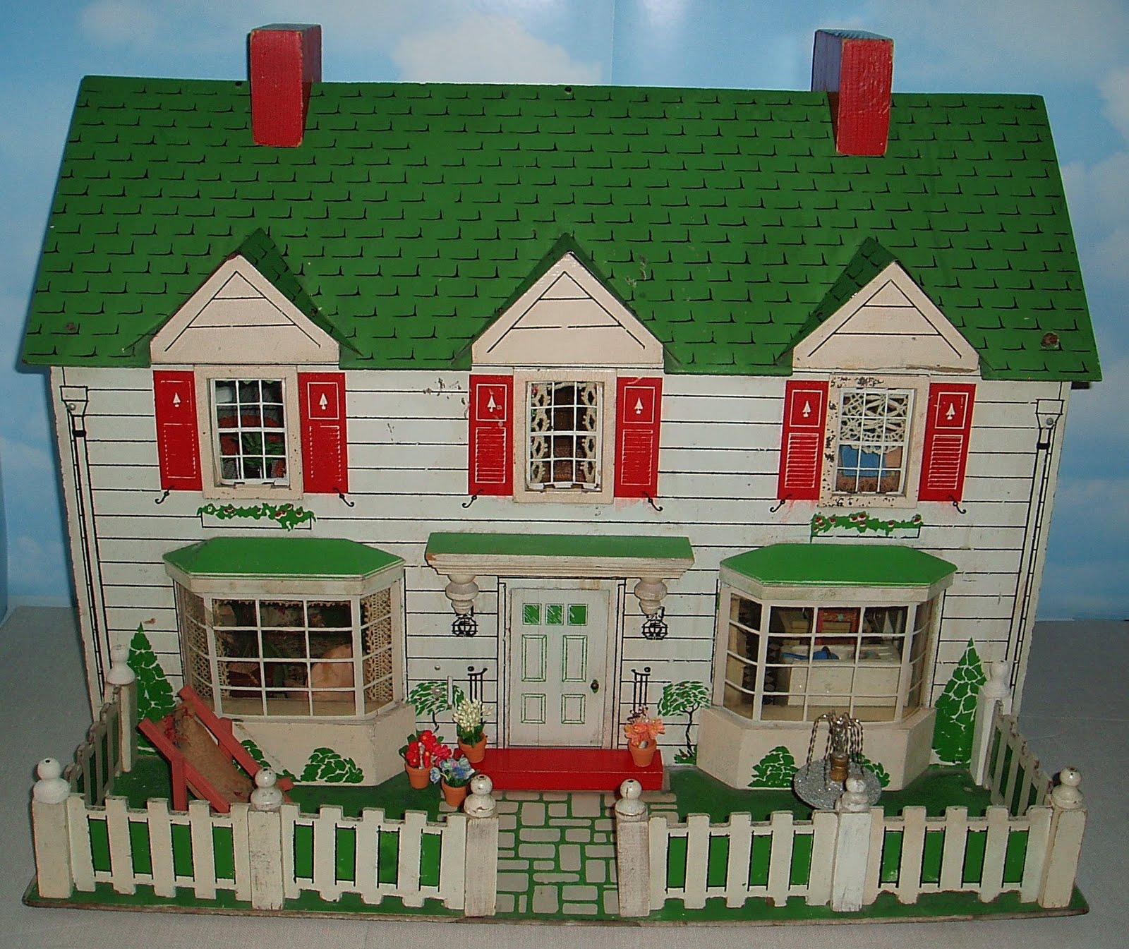 My Vintage Dollhouses August 2010