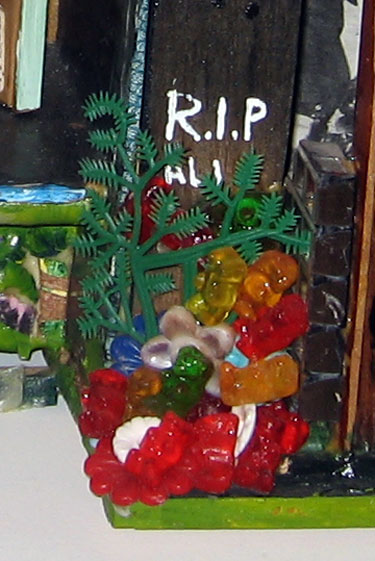 [detail_gummi_bear_memorial.jpg]