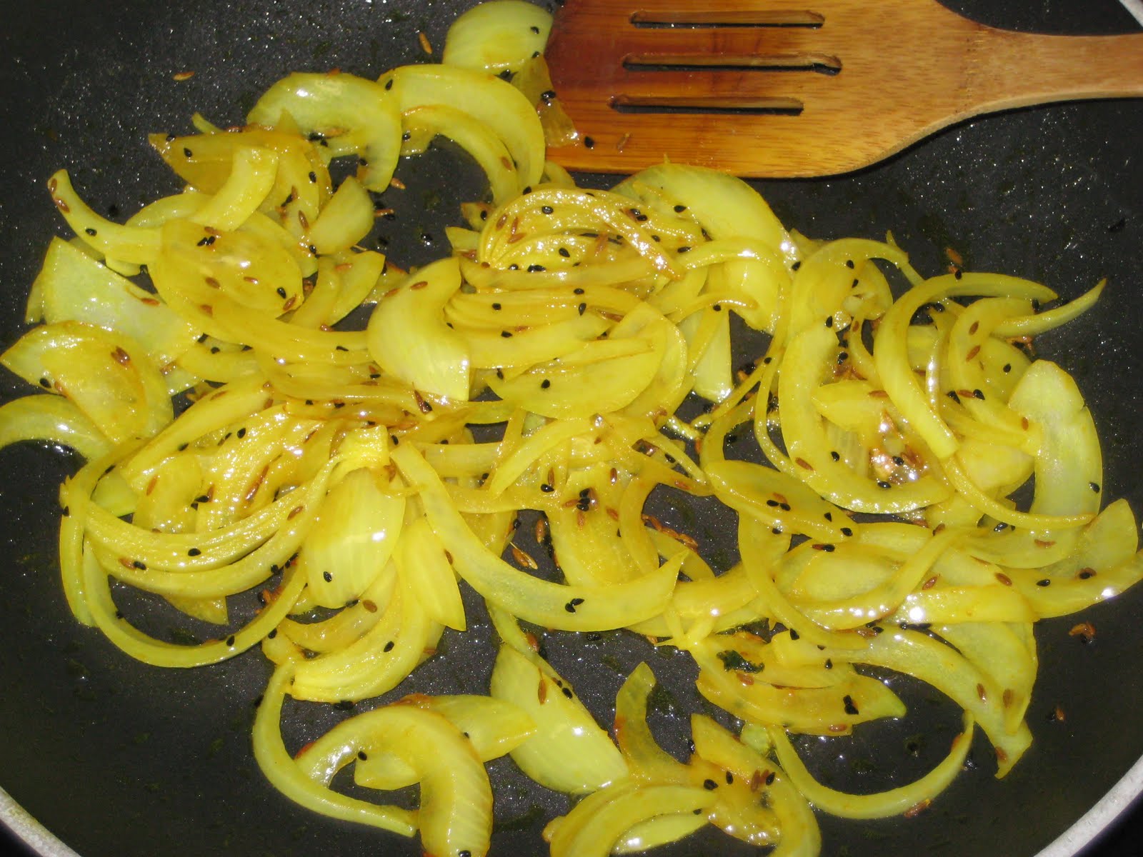 Dhaniya Baingan (Brinjals cooked in a Cilantro Paste) Honey, Whats