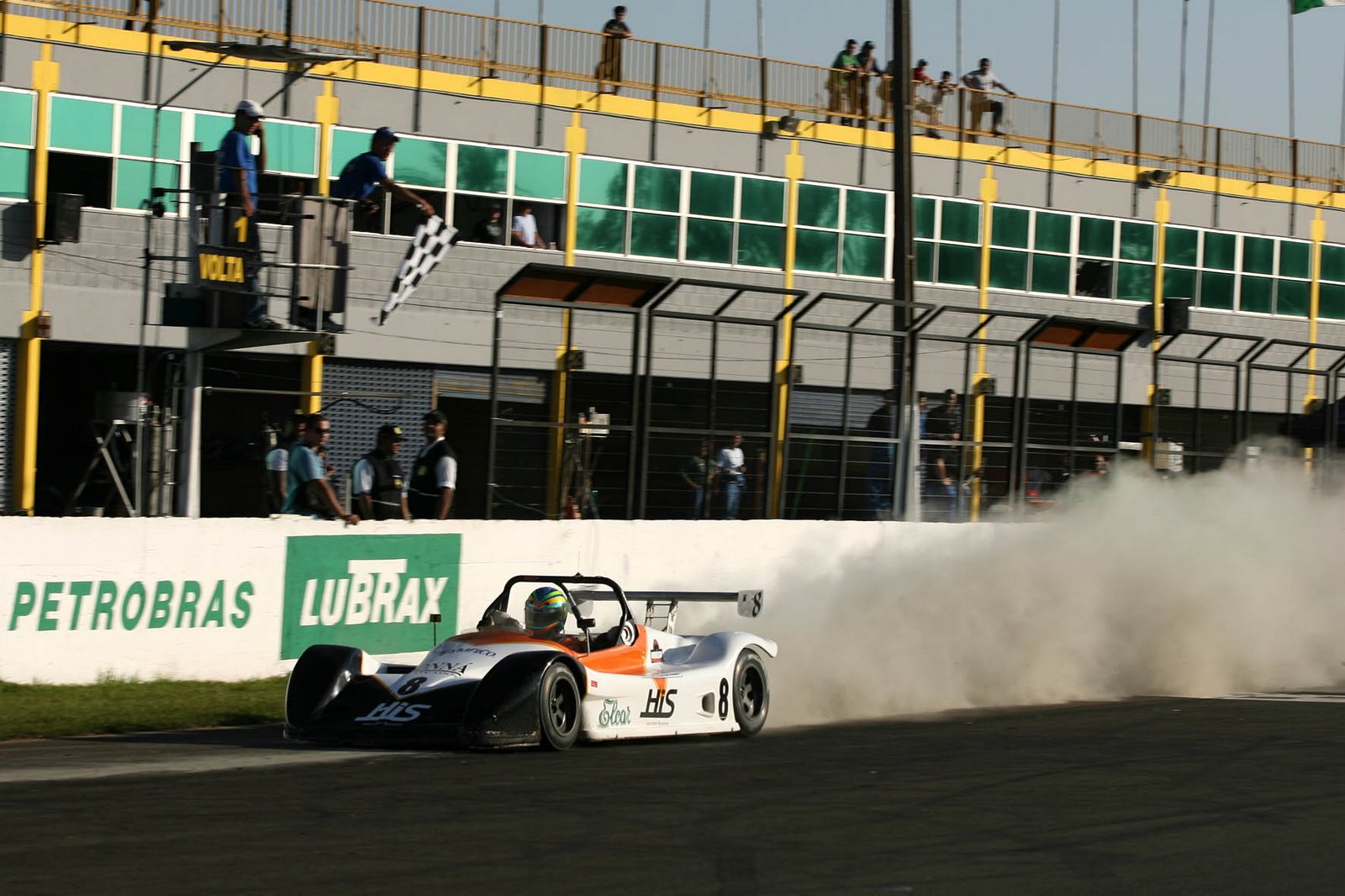 [INF04-1+-+Spyder+Race+vencedor+em+Londrina,+de+Lima+e+Bonilha+-+Foto+VinÃ­cius+Nunes.jpg]