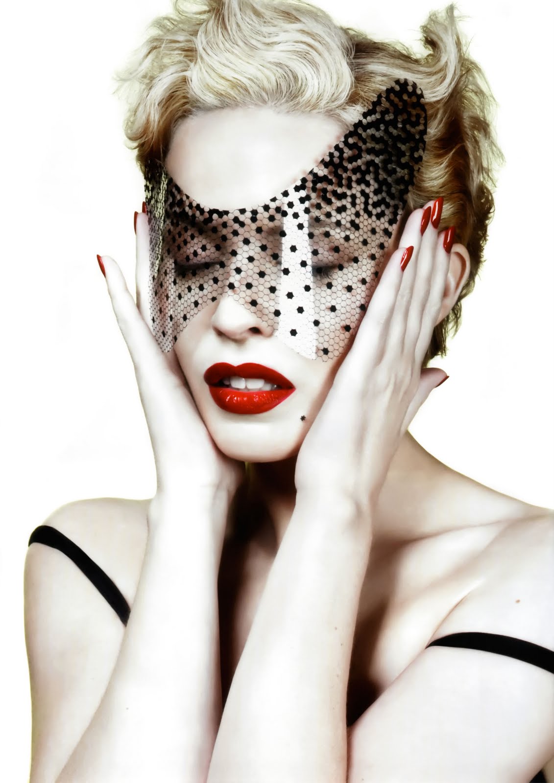http://3.bp.blogspot.com/_kUQvtcubhiI/TDvmuGQFheI/AAAAAAAAAH4/KY71yl6FBuU/s1600/KylieMinogue-Xd.jpg