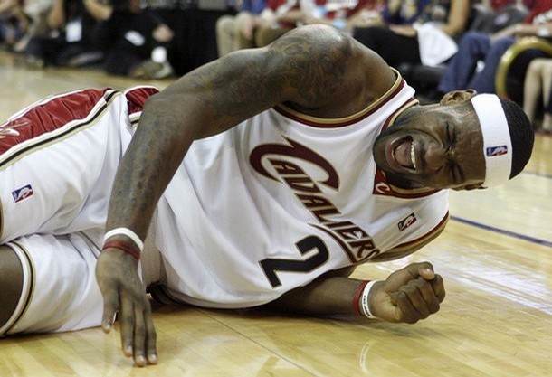 lebron_hurt.jpg