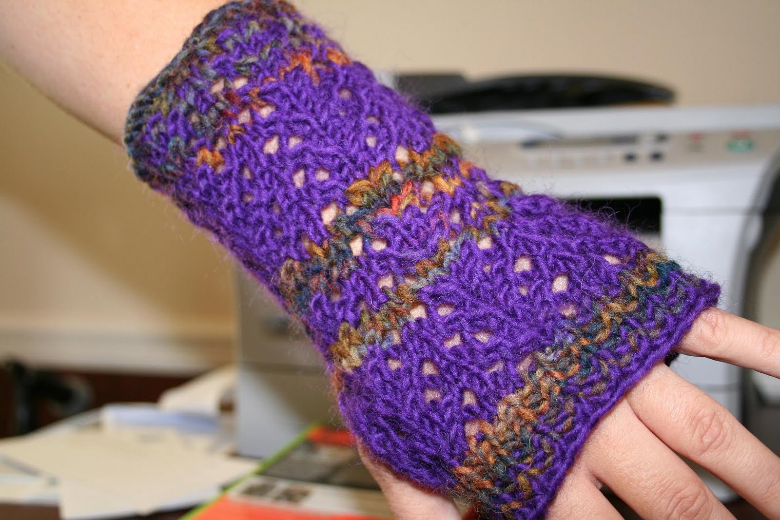 Jen's knits and knonsense Lacy Fingerless Mitts