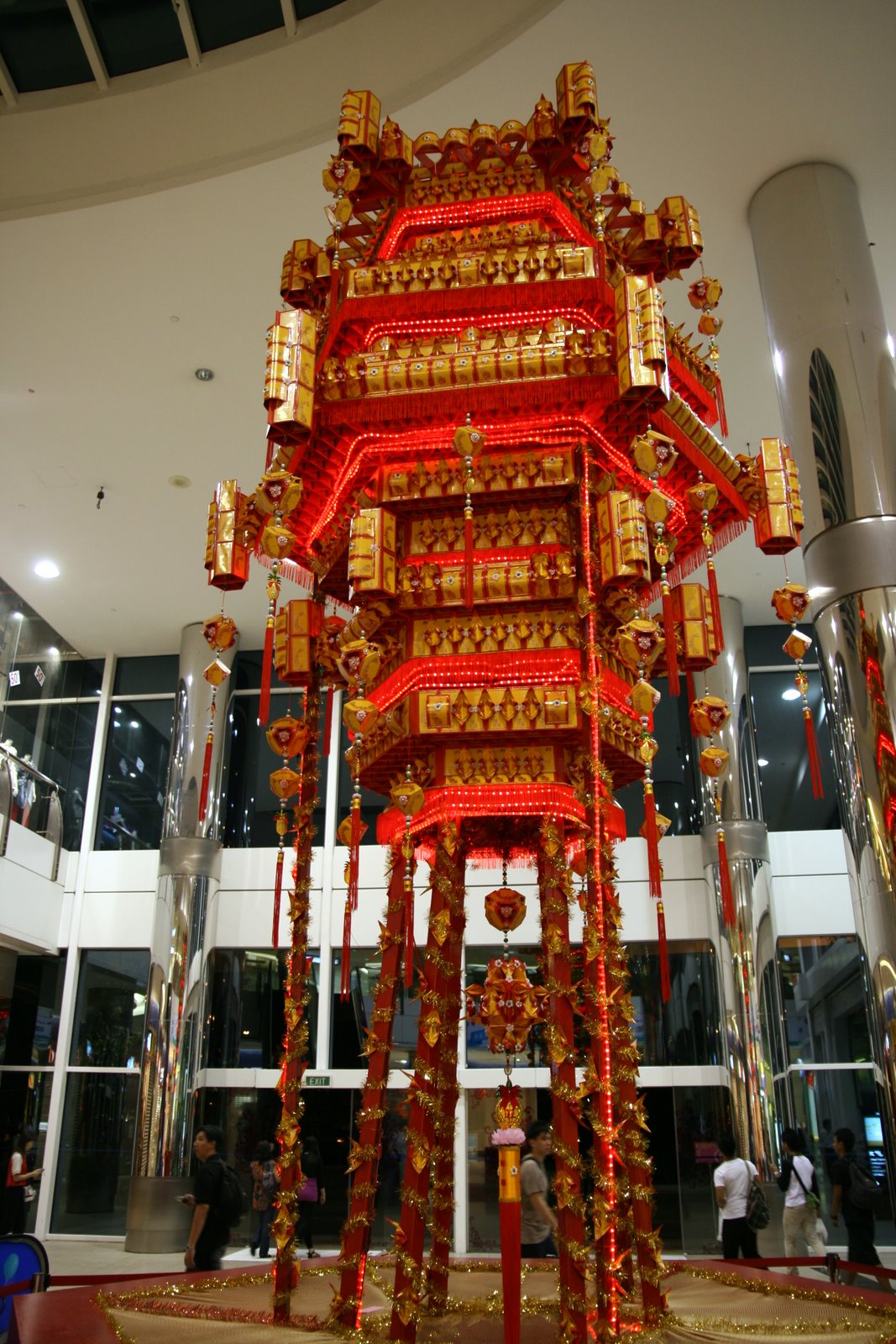 Chinese New Year Lanterns 红包灯笼手工制作: Giant Red Packet Lantern at