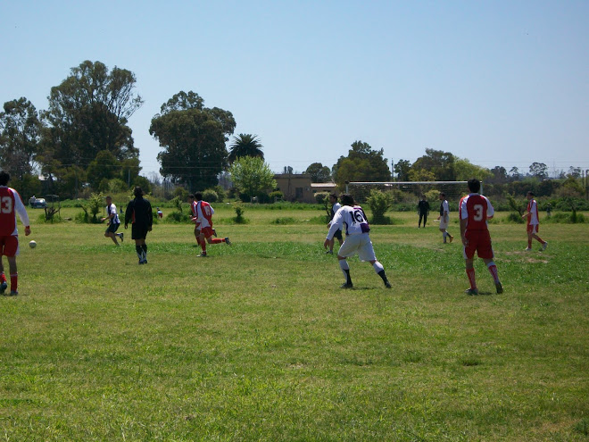 MIREN A CABELO, PARECE UNA CACHILA ...