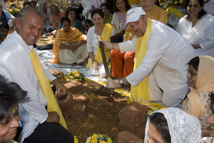 [3-1-2009+Land+Dedication+(92)++copy.jpg]