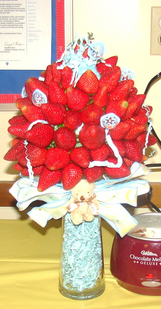 UhHuh Sweets! BABY SHOWER STRAWBERRY DISPLAY! (ITS A BOY!)