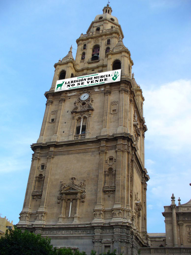[Catedral_pancarta.jpg]