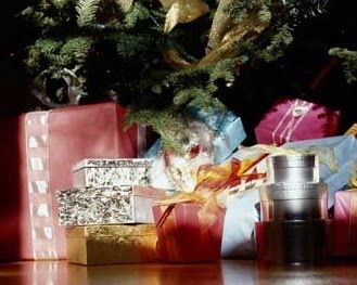 [christmas_gifts.jpg]
