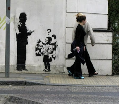 பேங்க்ஸி--வரைந்த "தெருவோர ஓவியங்கள்" - அட்டகாசமான ஓவியங்கள்... - Page 5 Banksy+Street+Art+Photos+%2840%29