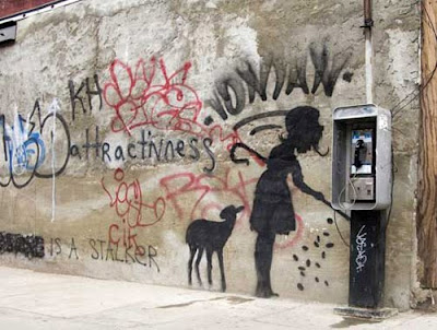 பேங்க்ஸி--வரைந்த "தெருவோர ஓவியங்கள்" - அட்டகாசமான ஓவியங்கள்... - Page 5 Banksy+Street+Art+Photos+%2839%29